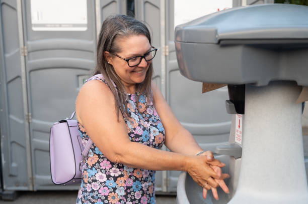 Best Portable restroom trailer rental  in Splendora, TX